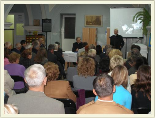 16.X - Dzie� Papieski - spotkanie autorskie z ks. Adamem Bonieckim