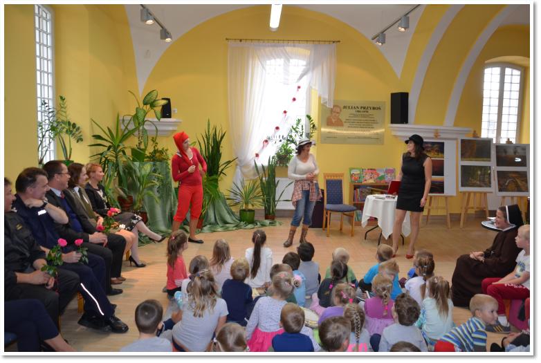 Dzie� G�o�nego Czytania 2016